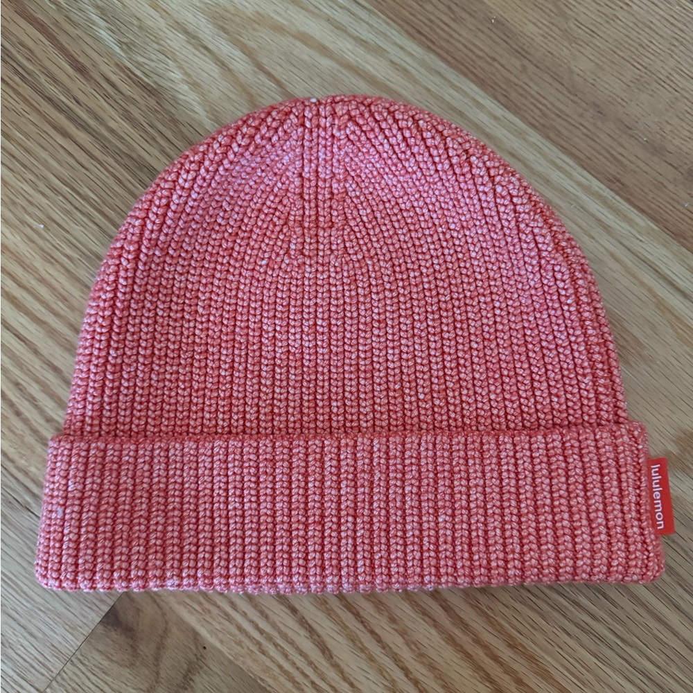 NWOT Lululemon Close-Fit Wool-Blend Ribbed Knit Beanie